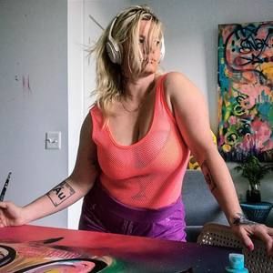 Meet your Posher, April